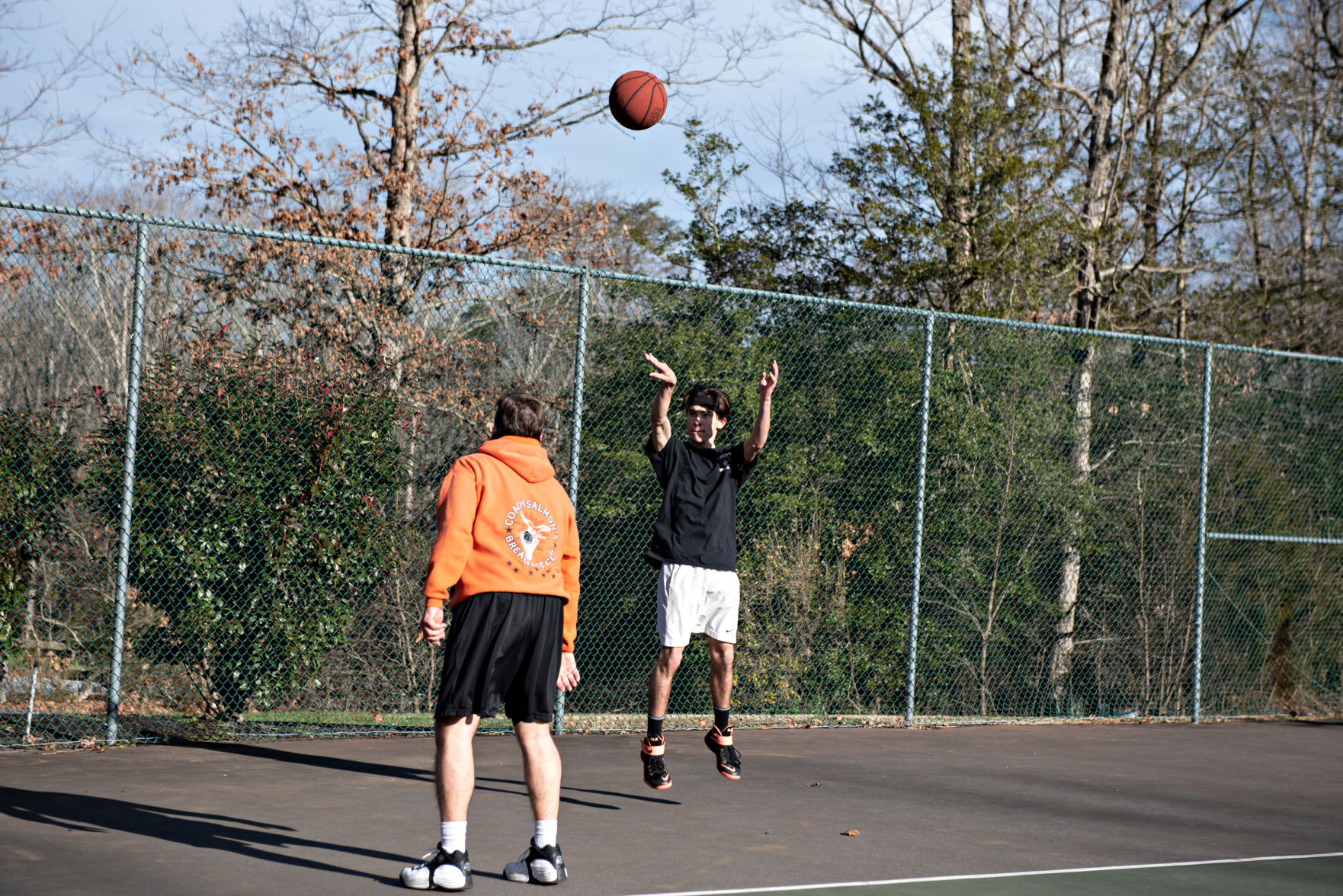 010321_nws_50hoopsclub